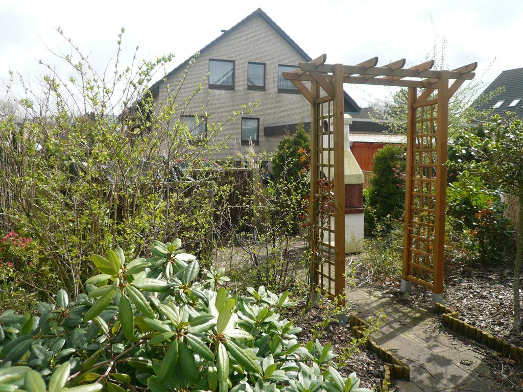 "Haus Am Deich" Apartment Cuxhaven Exterior photo