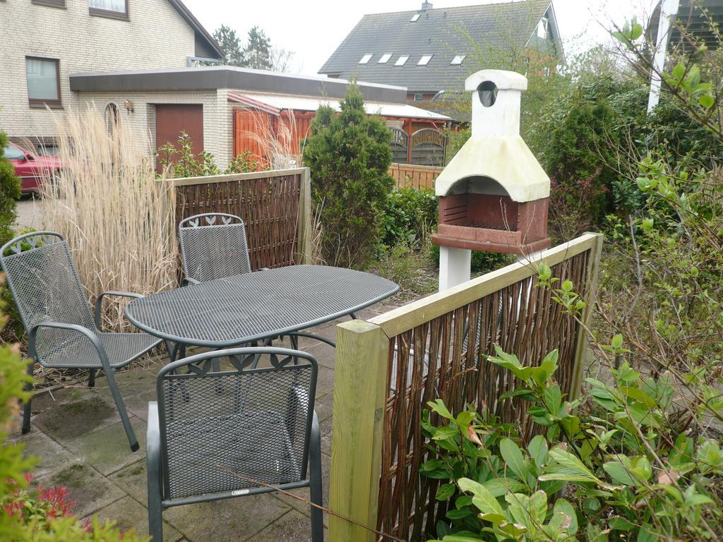 "Haus Am Deich" Apartment Cuxhaven Exterior photo