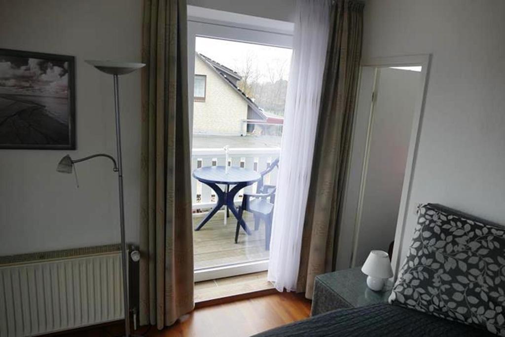 "Haus Am Deich" Apartment Cuxhaven Exterior photo